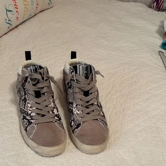 Gianni Bini White High-Top Sneakers - Picture 2 of 8